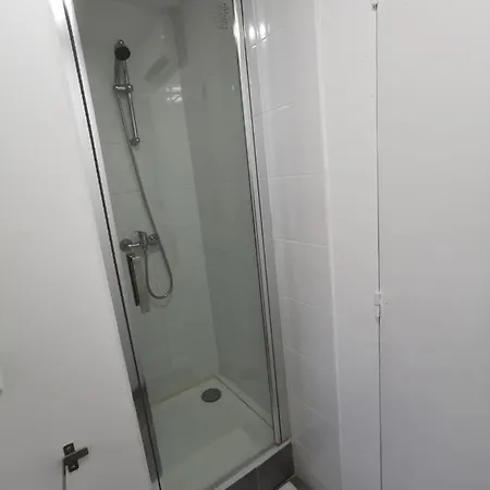 Apartman Superbe 8 Personnes 2 2 Salles De Bain Wifi Netflix Et Parking Gratuit *