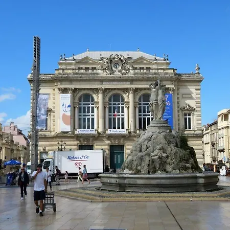 Appartamento Superbe 8 Personnes 2 2 Salles De Bain Wifi Netflix Et Parking Gratuit