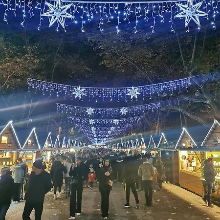 Apartman Superbe 8 Personnes 2 2 Salles De Bain Wifi Netflix Et Parking Gratuit